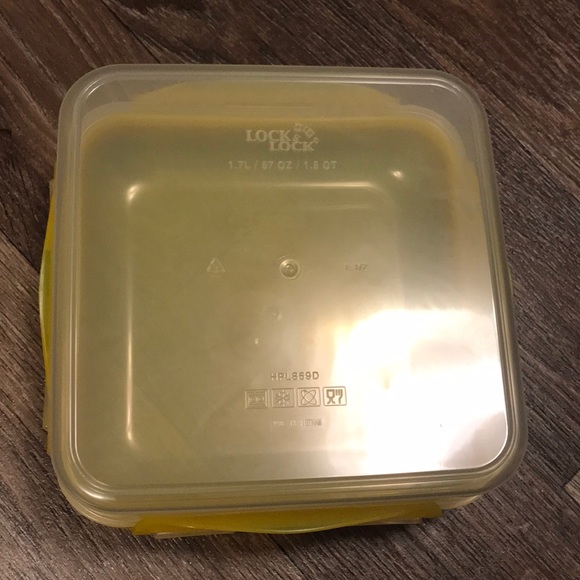 Lock & Lock Container - Picture 3 of 4